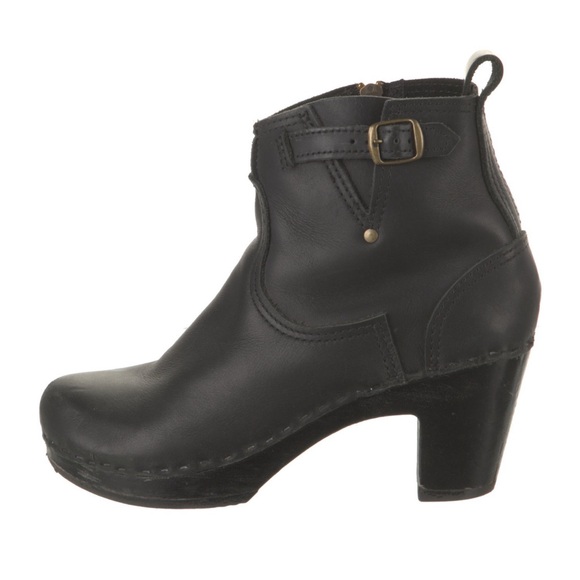 No 6 black clog boots - Picture 7 of 7